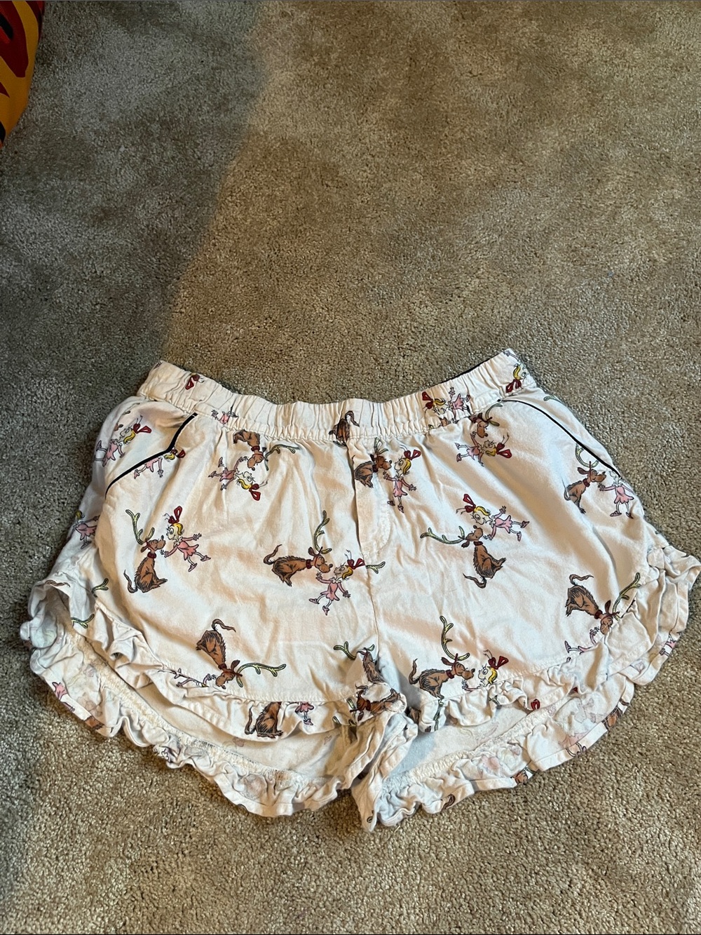aerie Cream Sleep Shorts with Holiday GRINCH movie print